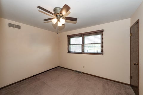 Tiny photo for 801 Memorial Drive, Calumet City, IL 60409 (MLS # 12783127)