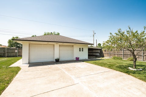 Tiny photo for 801 Memorial Drive, Calumet City, IL 60409 (MLS # 12783127)
