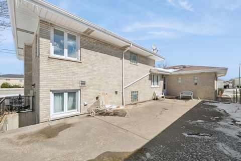 Tiny photo for 4738 N Potawatomie Avenue, Chicago, IL 60656 (MLS # 12621629)