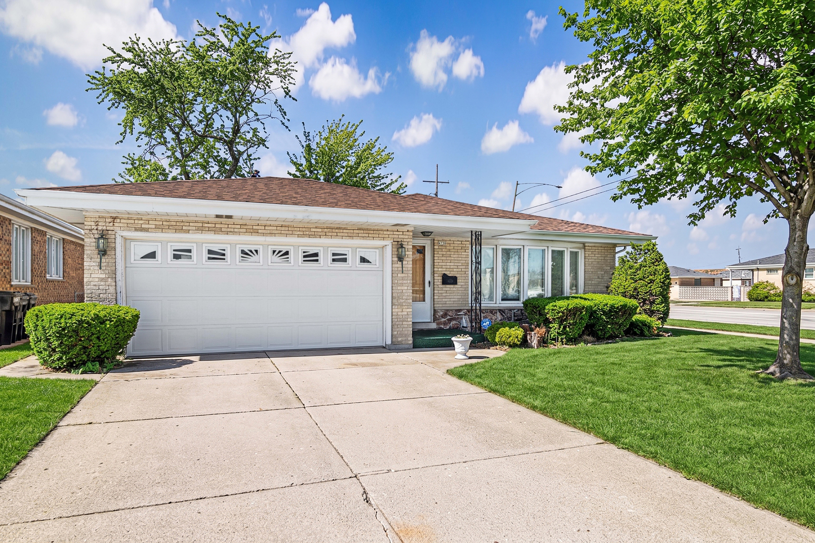 4738 N Potawatomie Avenue