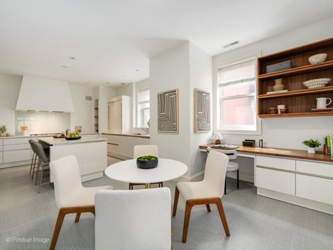 Tiny photo for 305 W Fullerton Parkway #4W, Chicago, IL 60614 (MLS # 12421633)