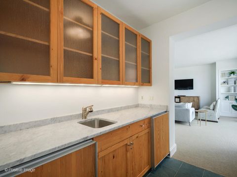 Tiny photo for 305 W Fullerton Parkway #4W, Chicago, IL 60614 (MLS # 12421633)
