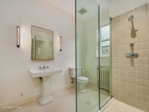 Tiny photo for 305 W Fullerton Parkway #4W, Chicago, IL 60614 (MLS # 12421633)