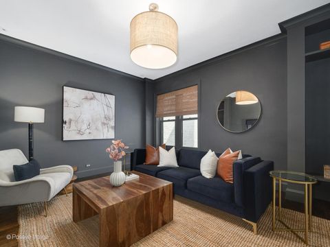 Tiny photo for 305 W Fullerton Parkway #4W, Chicago, IL 60614 (MLS # 12421633)