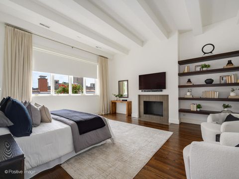 Tiny photo for 305 W Fullerton Parkway #4W, Chicago, IL 60614 (MLS # 12421633)