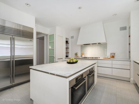 Tiny photo for 305 W Fullerton Parkway #4W, Chicago, IL 60614 (MLS # 12421633)