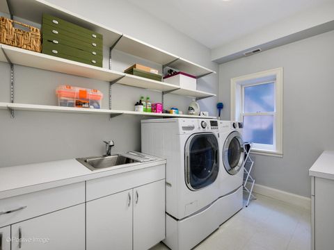 Tiny photo for 305 W Fullerton Parkway #4W, Chicago, IL 60614 (MLS # 12421633)