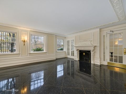 Tiny photo for 305 W Fullerton Parkway #4W, Chicago, IL 60614 (MLS # 12421633)