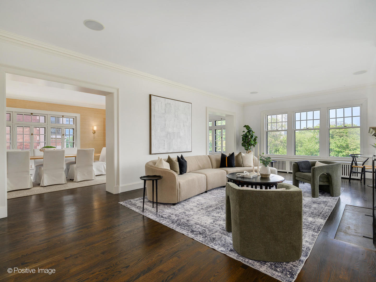 305 W Fullerton Parkway 4W
