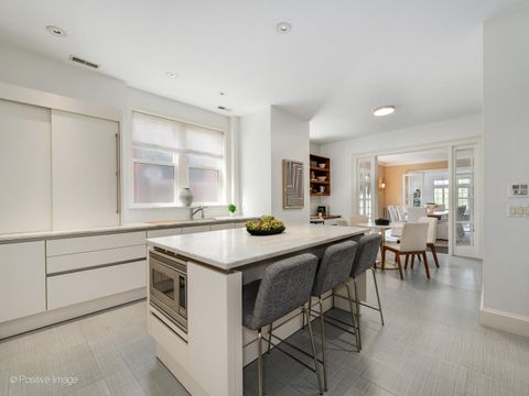 Tiny photo for 305 W Fullerton Parkway #4W, Chicago, IL 60614 (MLS # 12421633)