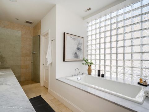 Tiny photo for 305 W Fullerton Parkway #4W, Chicago, IL 60614 (MLS # 12421633)