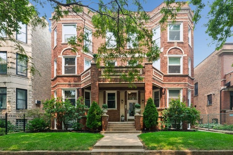 Photo of Chicago, IL 60613 (MLS # 12703056)