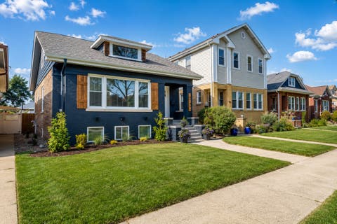 Photo of 5748 W Eastwood Avenue, Chicago, IL 60630 (MLS # 12740378)