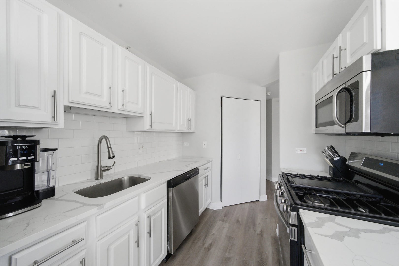 545 N Dearborn Street 2607