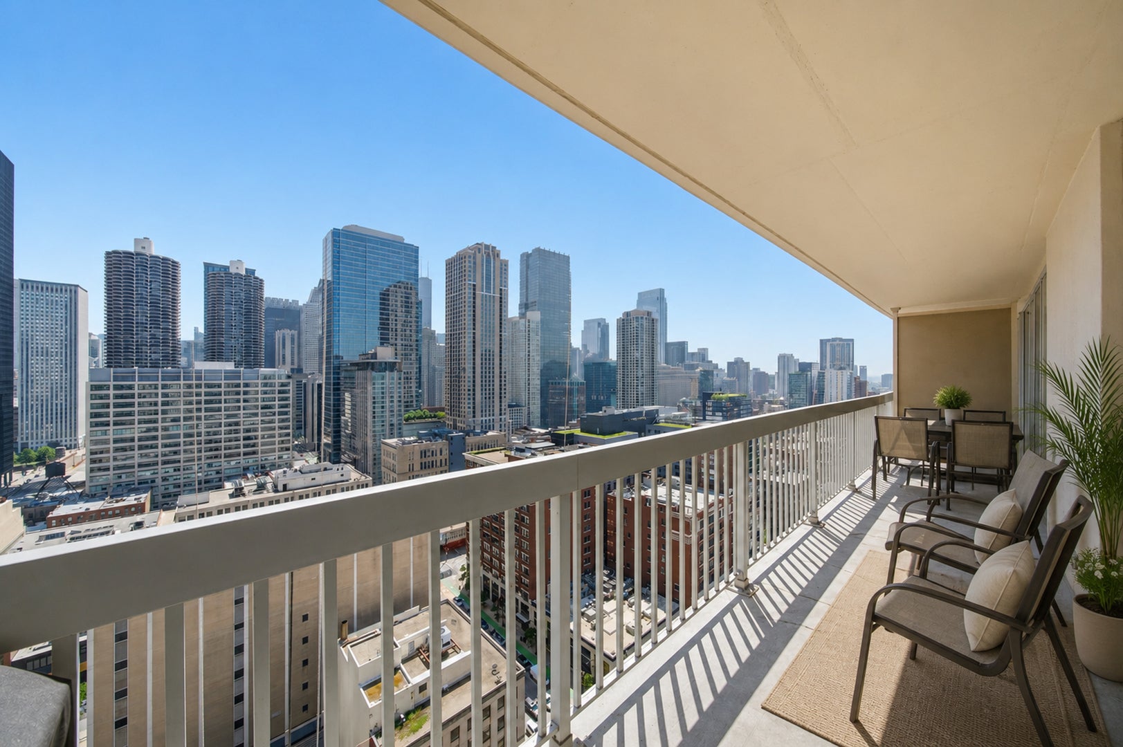 545 N Dearborn Street 2607