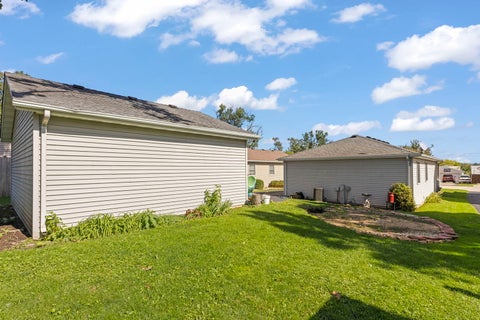 Tiny photo for 1917 N Hickory Street, Crest Hill, IL 60403 (MLS # 12756961)