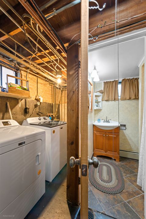 Tiny photo for 105 N Lincoln Avenue, Park Ridge, IL 60068 (MLS # 12604494)