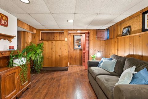 Tiny photo for 105 N Lincoln Avenue, Park Ridge, IL 60068 (MLS # 12604494)