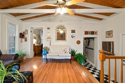 Tiny photo for 105 N Lincoln Avenue, Park Ridge, IL 60068 (MLS # 12604494)