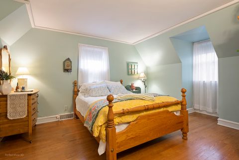 Tiny photo for 105 N Lincoln Avenue, Park Ridge, IL 60068 (MLS # 12604494)