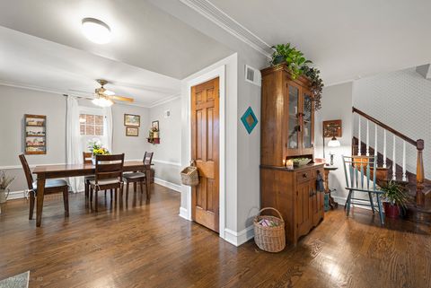 Tiny photo for 105 N Lincoln Avenue, Park Ridge, IL 60068 (MLS # 12604494)