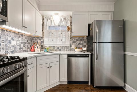 Tiny photo for 105 N Lincoln Avenue, Park Ridge, IL 60068 (MLS # 12604494)