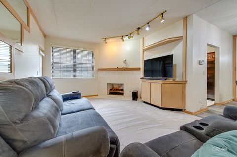 Tiny photo for 223 Glen Ridge Lane #1B, Bloomingdale, IL 60108 (MLS # 12621709)