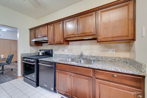 Tiny photo for 223 Glen Ridge Lane #1B, Bloomingdale, IL 60108 (MLS # 12621709)