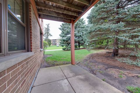 Tiny photo for 223 Glen Ridge Lane #1B, Bloomingdale, IL 60108 (MLS # 12621709)