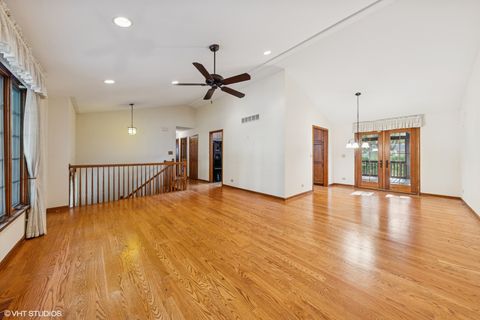 Tiny photo for 6901 Meadowcrest Drive, Downers Grove, IL 60516 (MLS # 12418247)