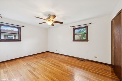 Tiny photo for 6901 Meadowcrest Drive, Downers Grove, IL 60516 (MLS # 12418247)