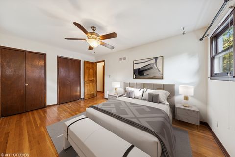 Tiny photo for 6901 Meadowcrest Drive, Downers Grove, IL 60516 (MLS # 12418247)