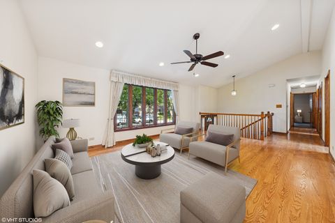 Tiny photo for 6901 Meadowcrest Drive, Downers Grove, IL 60516 (MLS # 12418247)