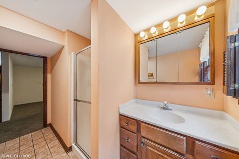 Tiny photo for 6901 Meadowcrest Drive, Downers Grove, IL 60516 (MLS # 12418247)