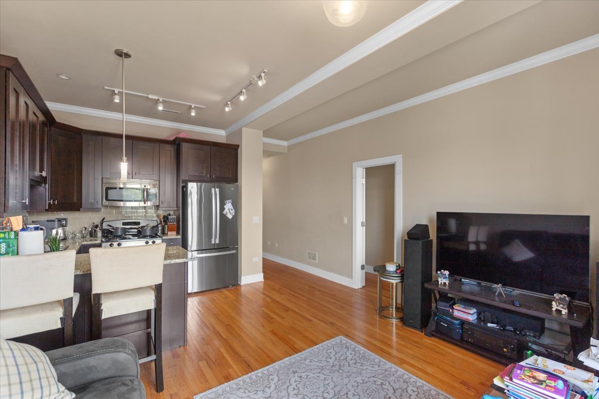 207 E 31st Street 4F