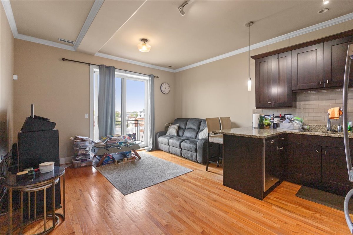 207 E 31st Street 4F