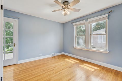 Tiny photo for 509 S Brainard Avenue, La Grange, IL 60525 (MLS # 12498534)