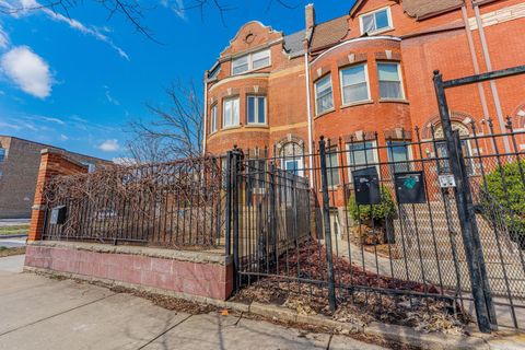 Tiny photo for 1500 E Marquette Road, Chicago, IL 60637 (MLS # 12634228)