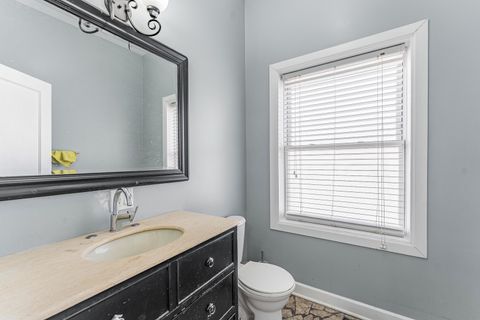 Tiny photo for 1500 E Marquette Road, Chicago, IL 60637 (MLS # 12634228)