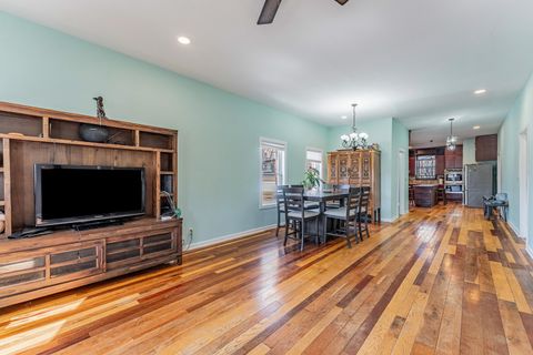 Tiny photo for 1500 E Marquette Road, Chicago, IL 60637 (MLS # 12634228)