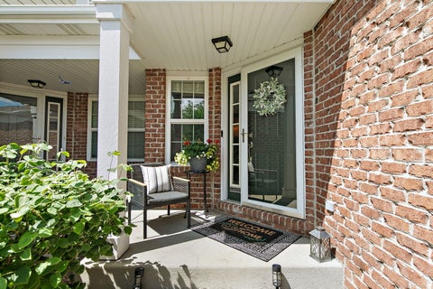 Tiny photo for 1102 Pine Valley Court, Elgin, IL 60124 (MLS # 12673572)