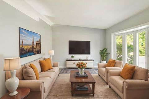 Tiny photo for 856 Notre Dame Drive, Matteson, IL 60443 (MLS # 12541147)