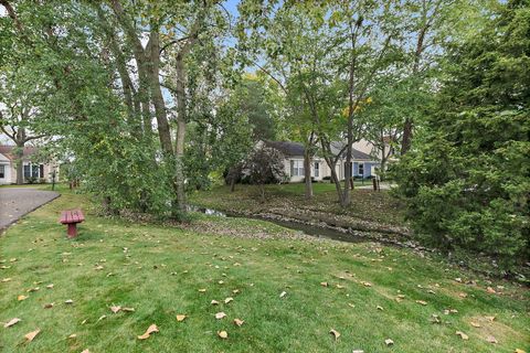 Tiny photo for 254 W Fairfield Court, Palatine, IL 60067 (MLS # 12493629)