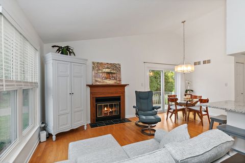 Tiny photo for 254 W Fairfield Court, Palatine, IL 60067 (MLS # 12493629)