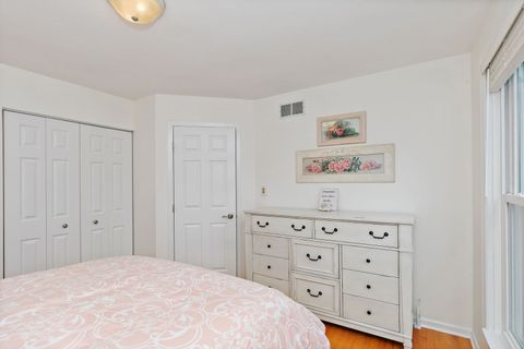 Tiny photo for 254 W Fairfield Court, Palatine, IL 60067 (MLS # 12493629)
