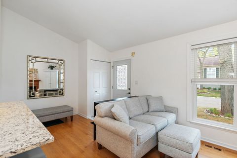 Tiny photo for 254 W Fairfield Court, Palatine, IL 60067 (MLS # 12493629)