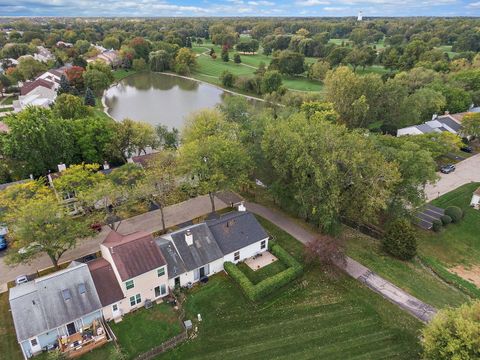 Tiny photo for 254 W Fairfield Court, Palatine, IL 60067 (MLS # 12493629)