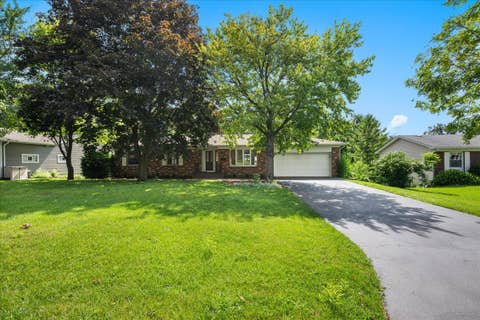 Tiny photo for 7655 Woodview Drive, Woodridge, IL 60517 (MLS # 12723024)