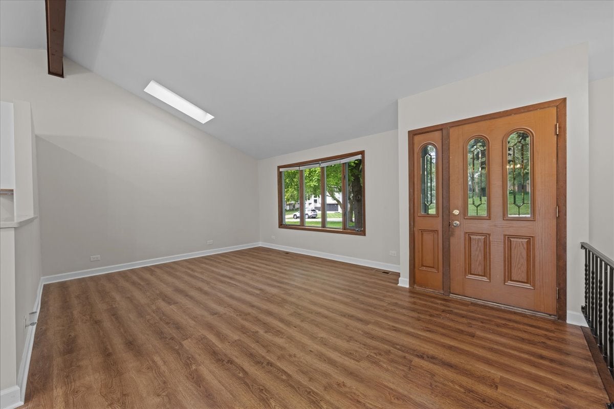 7655 Woodview Drive