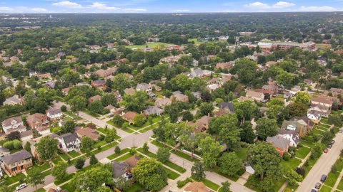 Tiny photo for 521 S Lincoln Avenue, Park Ridge, IL 60068 (MLS # 12747133)